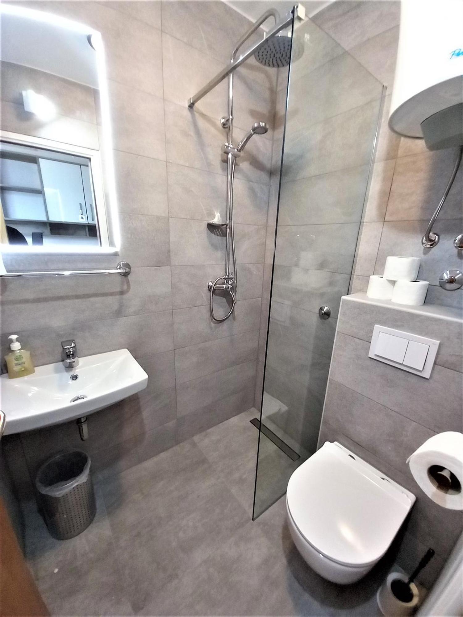 Marinovi Dvori Apartment Slatine Exterior photo