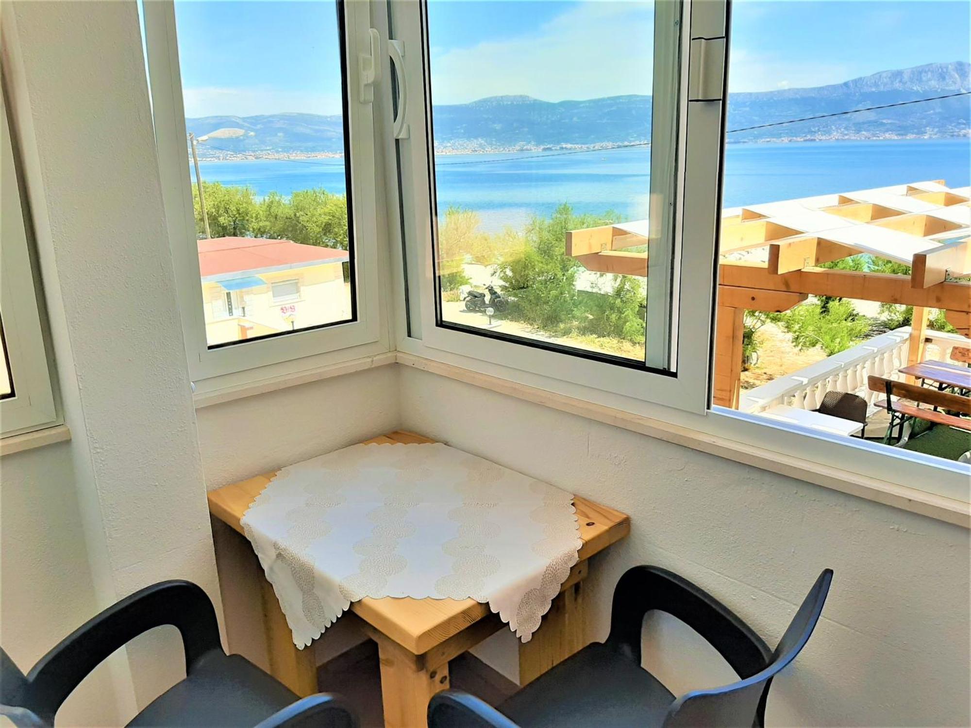 Marinovi Dvori Apartment Slatine Exterior photo